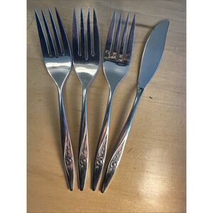 Oneidacraft Deluxe Lasting Rose Stainless Salad 3 Forks Flatware 1 Butter‎ Knife
